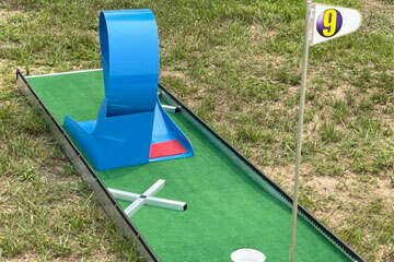 mini golf Rentals Eau Claire Wisconsin